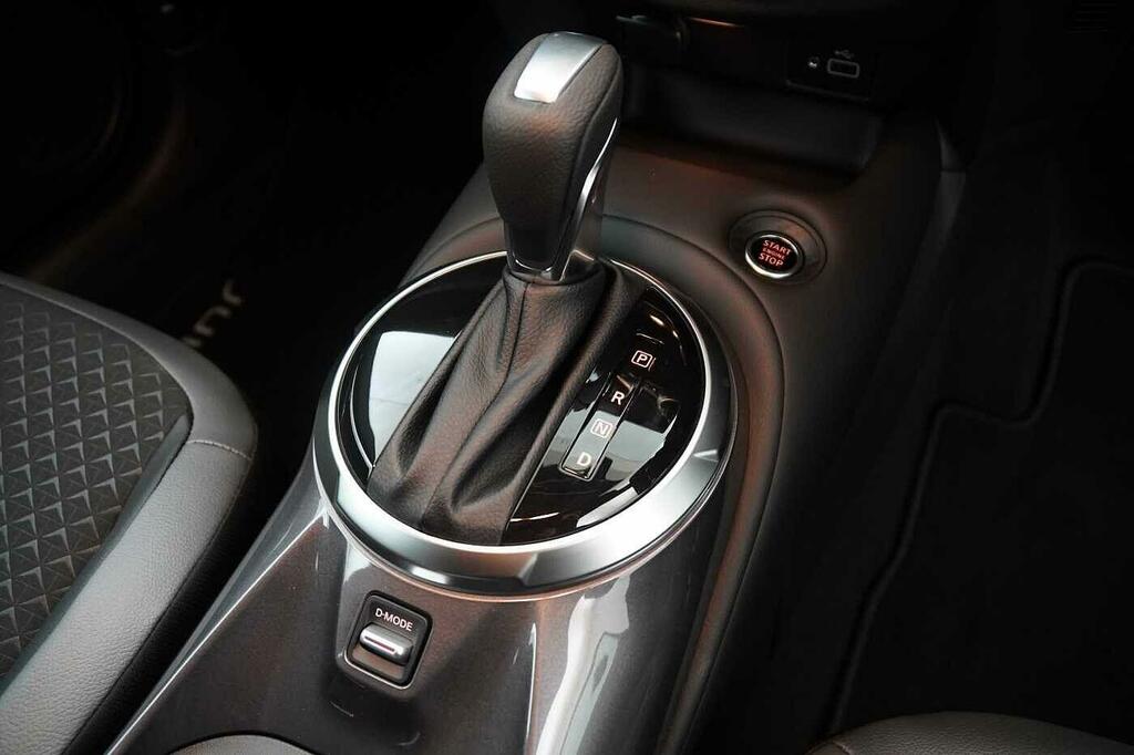 Nissan Juke Nissan Juke N-connecta Silver #28