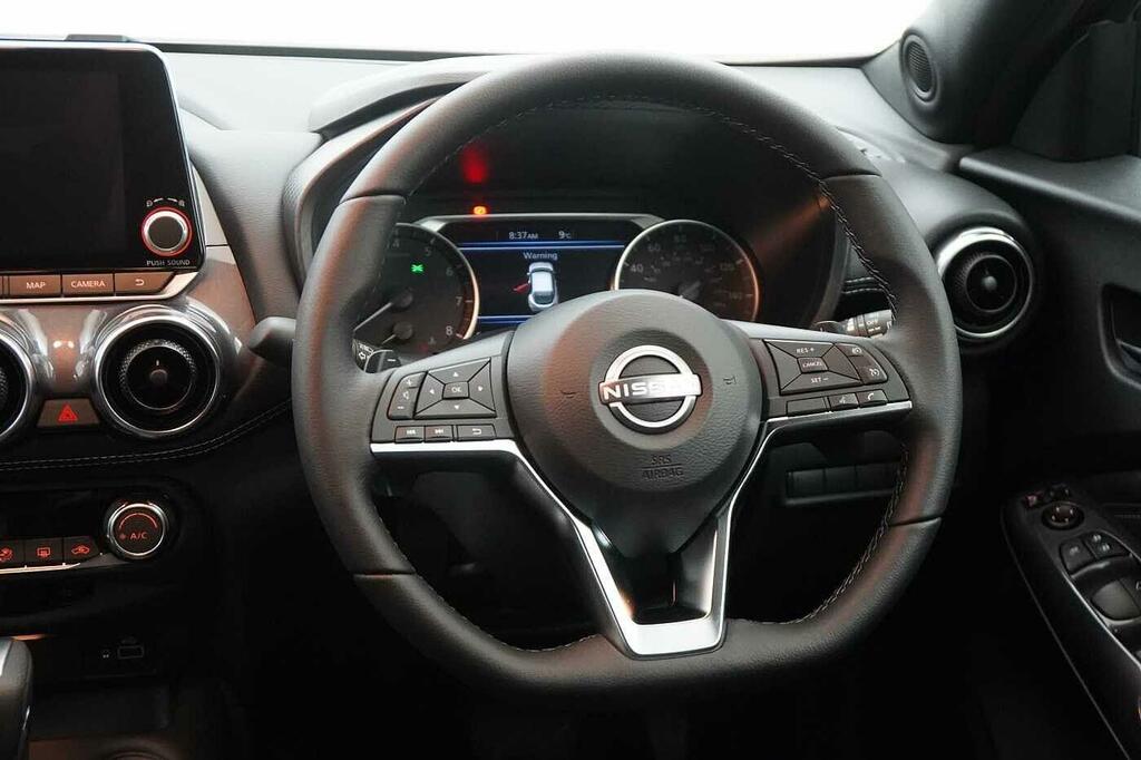 Nissan Juke Nissan Juke N-connecta Silver #30