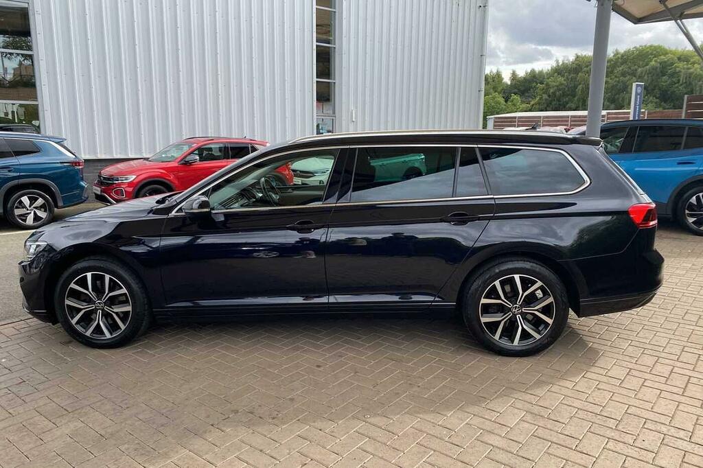 Volkswagen Passat Estate Executive 2.0 Tdi Bmt 140Ps 6-Speed Dsg 5 D Grey #8