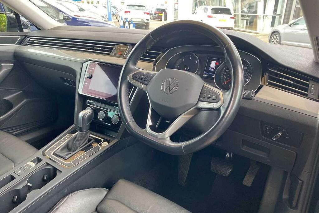 Volkswagen Passat 2.0 Tdi Evo Scr Sel Dsg Black #6