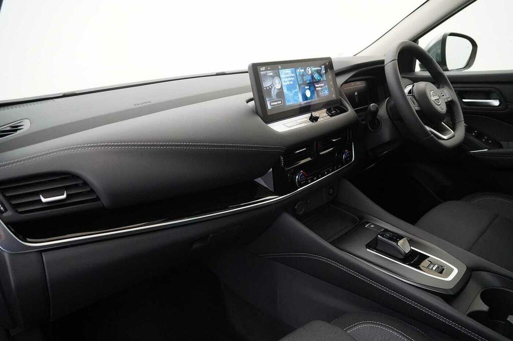 Nissan Qashqai 1.5 190 E-power Hybrid Kuro Edition With Tech White #2