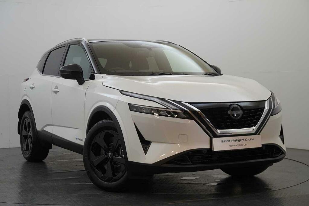 Nissan Qashqai 1.5 190 E-power Hybrid Kuro Edition With Tech White