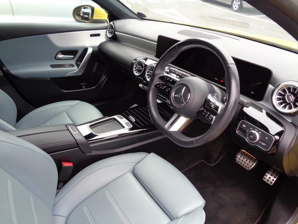 Mercedes-Benz A Class A 200 D Amg Line Executive Yellow #3