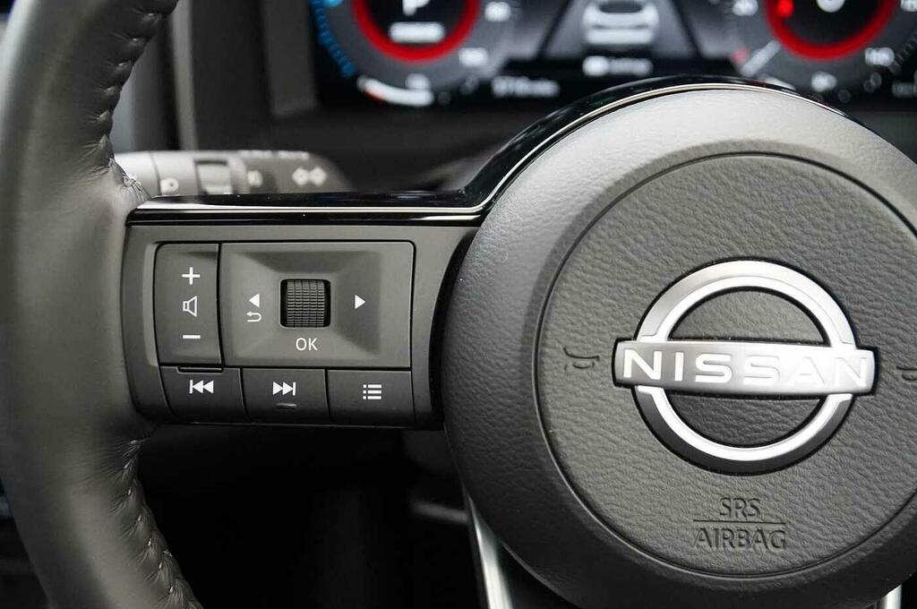 Nissan Qashqai 1.3 Dig-t Mh N-connecta Grey #33