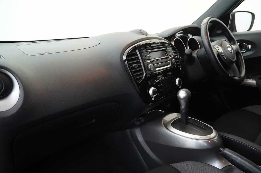 Nissan Juke 1.6 112 Acenta X-tronic Red #2