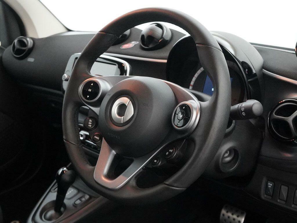 Smart Fortwo Coupe Coupe 17.6Kwh Prime Exclusive 22Kw Charg White #27