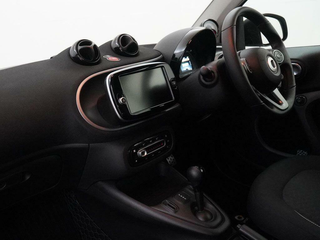 Smart Fortwo Coupe Coupe 17.6Kwh Prime Exclusive 22Kw Charg White #14