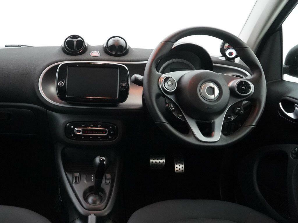 Smart Fortwo Coupe Coupe 17.6Kwh Prime Exclusive 22Kw Charg White #8