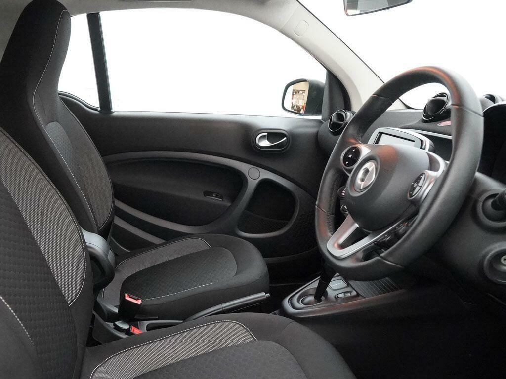 Smart Fortwo Coupe Coupe 17.6Kwh Prime Exclusive 22Kw Charg White #35
