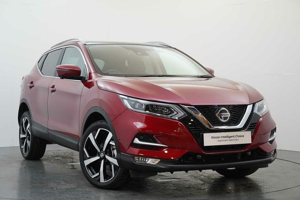 Nissan Qashqai 1.6 Dci 130 2Wd Tekna With With Bose Audio And Gla Red