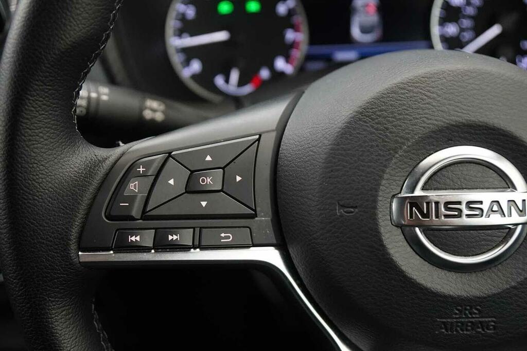 Nissan Juke 1.0 Dig-t N-connecta 114Ps Dct 5-Door Silver #32