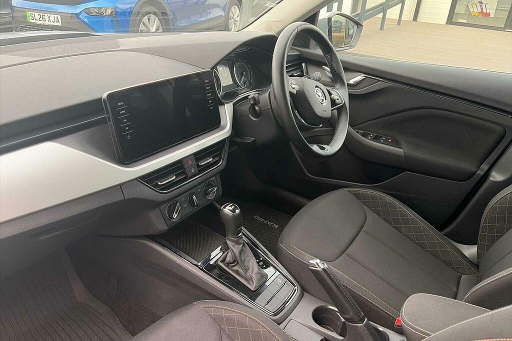 Skoda Kamiq 1.5 Tsi Se Drive Dsg Silver #2