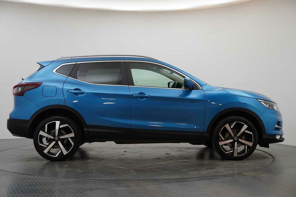 Nissan Qashqai 1.3 Dig-t 140 N-motion With Panoramic Glass Roof A Blue #6