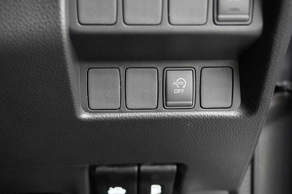 Nissan Qashqai 1.3 Dig-t 140Ps N-connecta Blue #32
