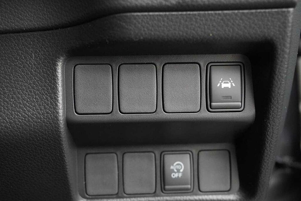 Nissan Qashqai 1.3 Dig-t 140Ps N-connecta Blue #31