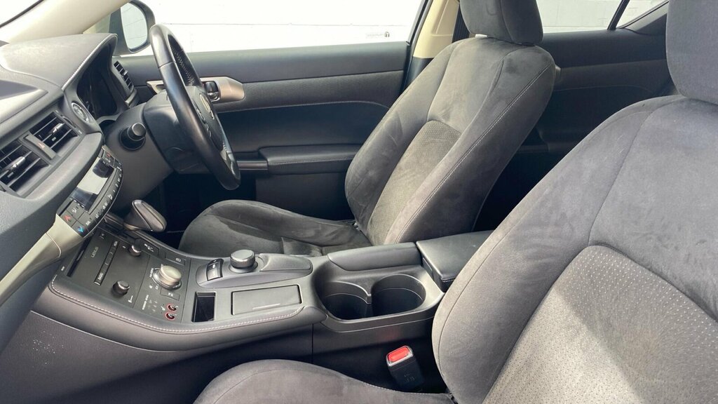 Lexus CT 1.8 200H Advance Hatchback Hybrid Cvt E Silver #6