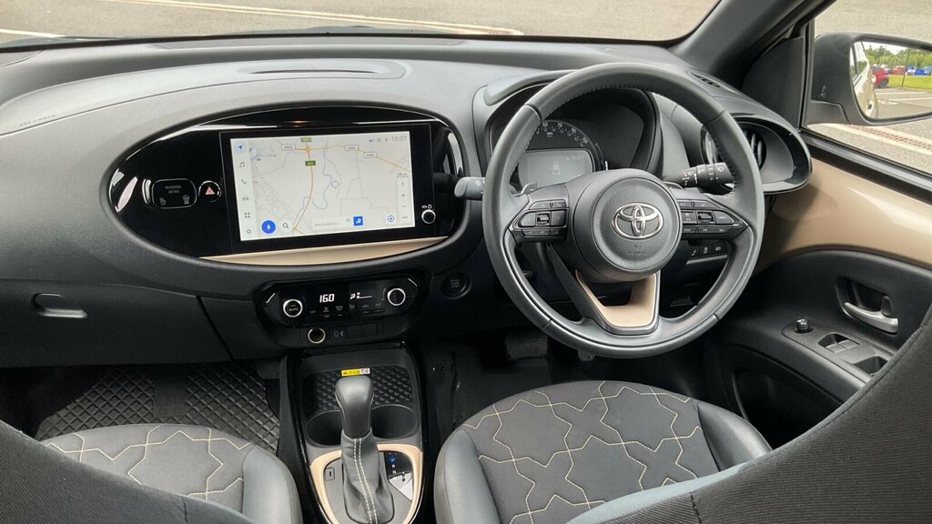 Toyota Aygo X 1.0 Vvt-i Exclusive X-shift Euro 6 Ss Beige #6