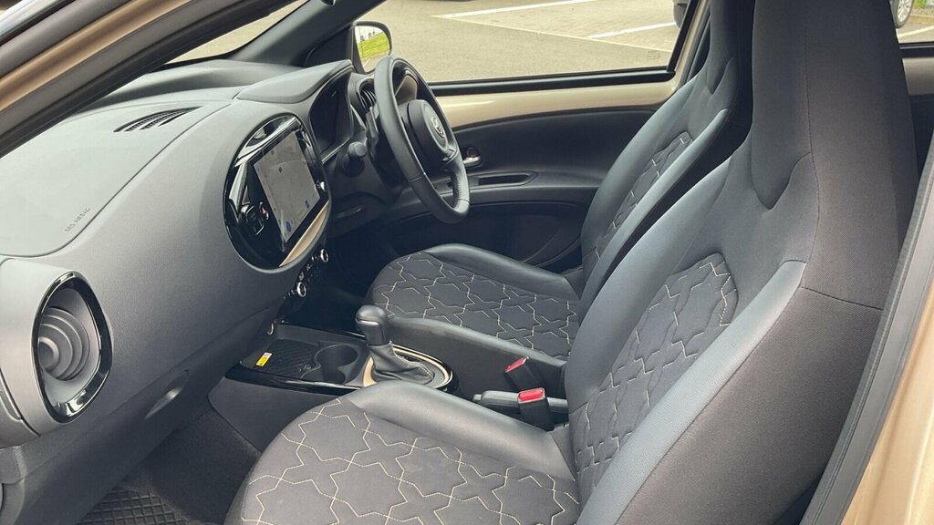 Toyota Aygo X 1.0 Vvt-i Exclusive X-shift Euro 6 Ss Beige #5