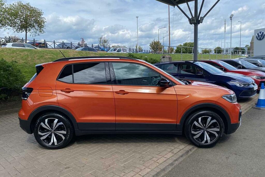 Volkswagen T-Cross 1.0 Tsi Black Edition Orange #4