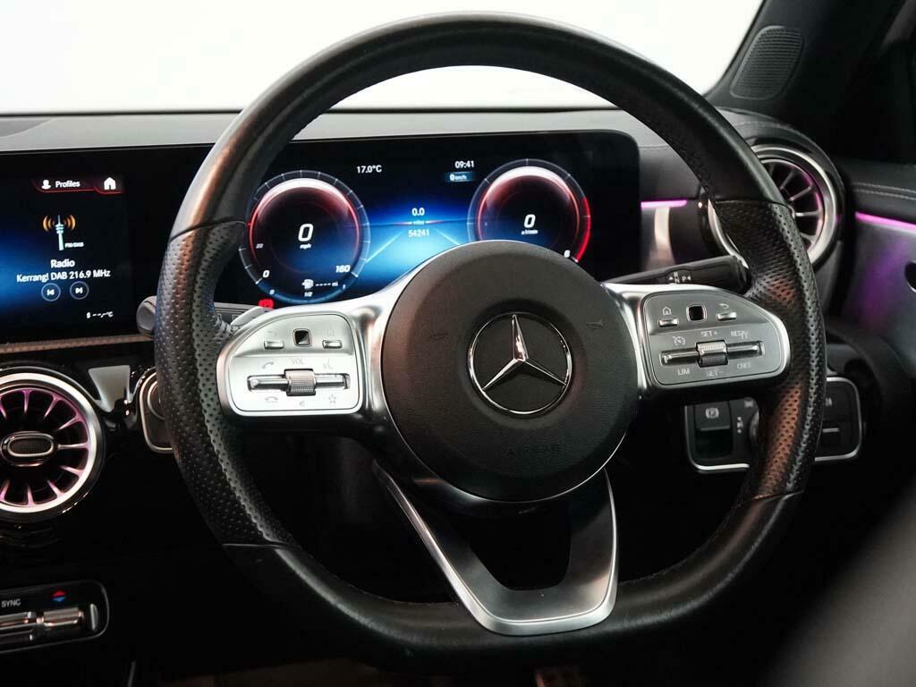 Mercedes-Benz A Class Mercedes-benz A Class 1.3 A200 Amg Line 7G-dct Eur Grey #37