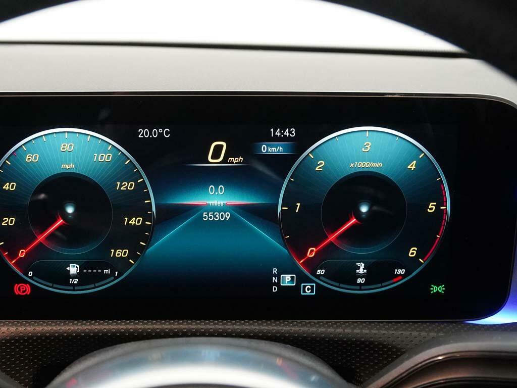 Mercedes-Benz A Class Mercedes-benz A Class 1.3 A200 Amg Line 7G-dct Eur Grey #17
