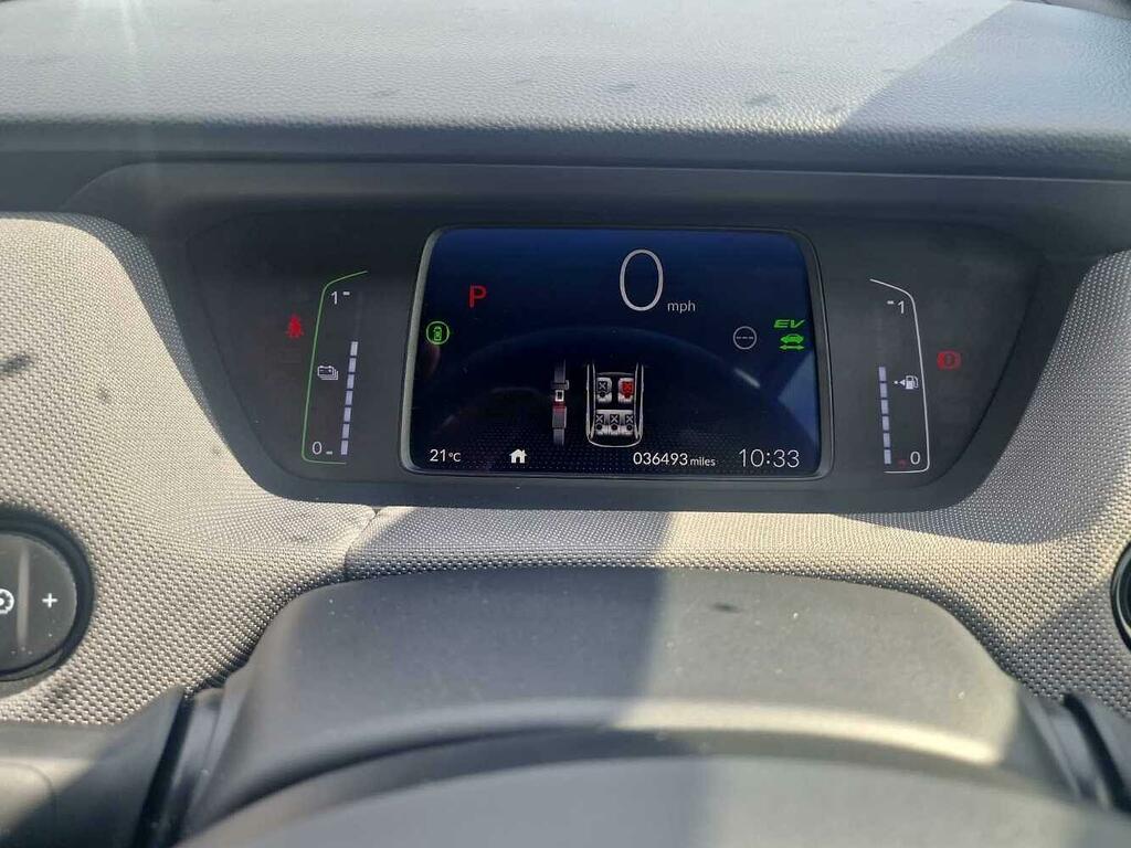 Honda Jazz 1.5 I-mmd Hybrid Crosstar Ex Ecvt White #16