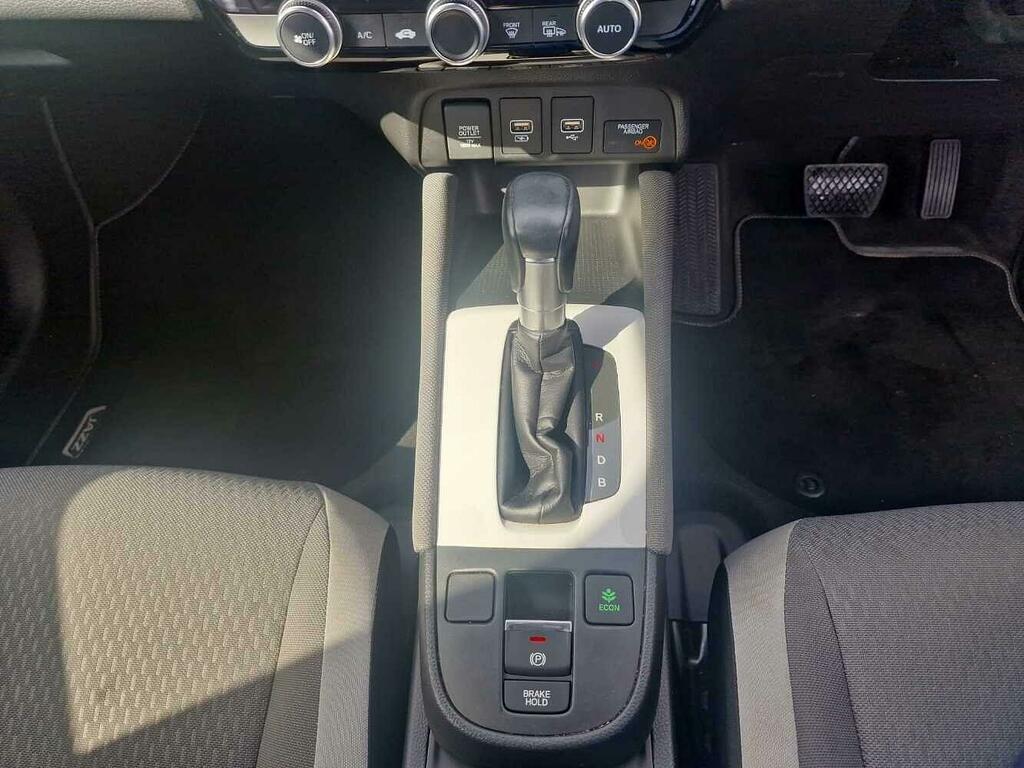 Honda Jazz 1.5 I-mmd Hybrid Crosstar Ex Ecvt White #19