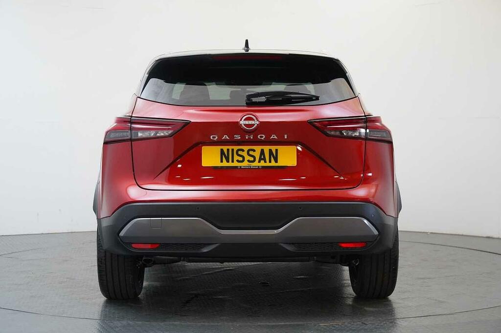 Nissan Qashqai 1.3 Dig-t 140Ps N-connecta White #7