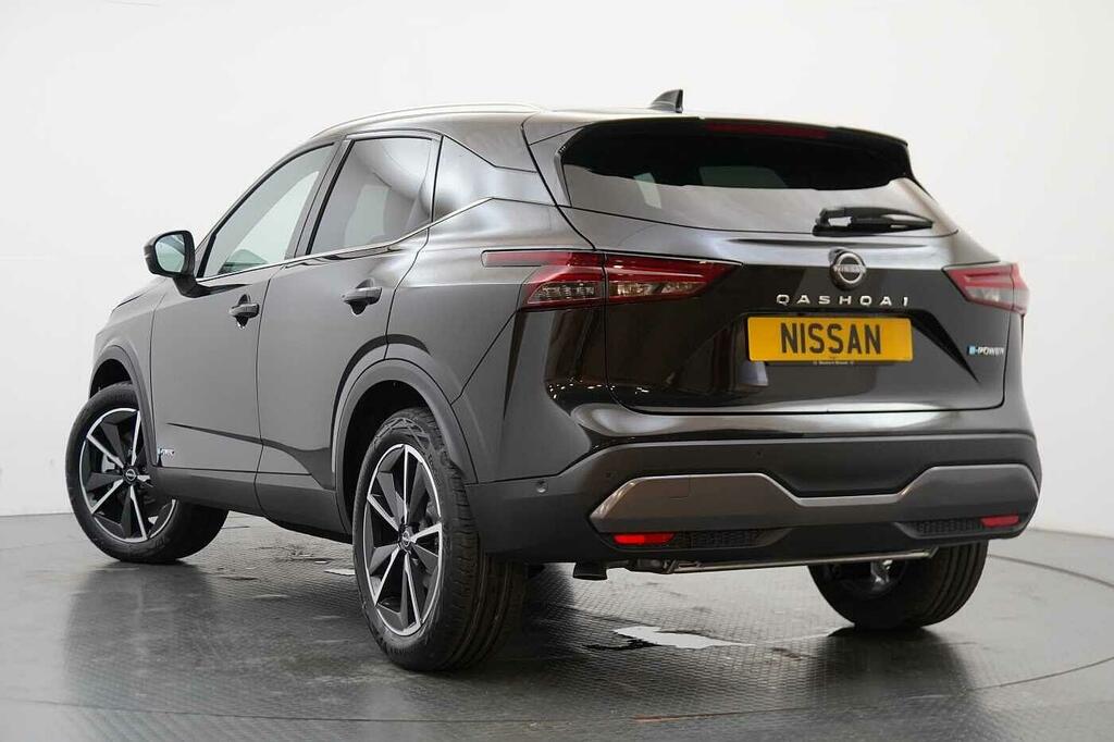 Nissan Qashqai 1.3 Dig-t Mh N-connecta Black #3