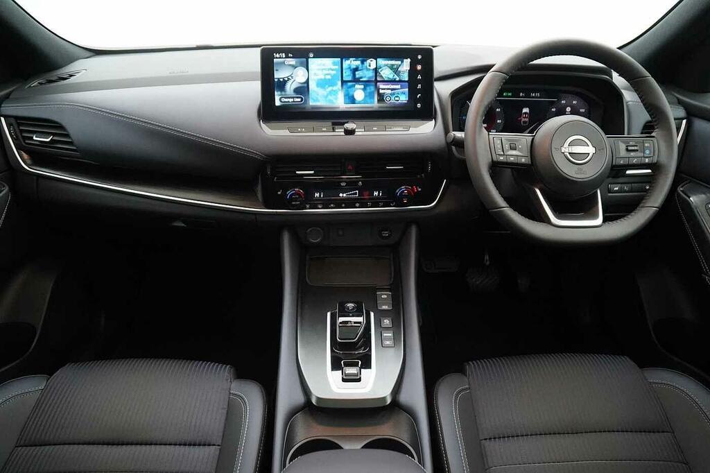 Nissan Qashqai 1.3 Dig-t Mh N-connecta Black #14