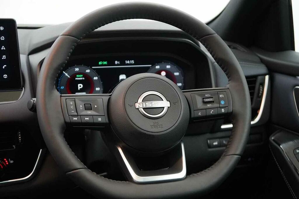 Nissan Qashqai 1.3 Dig-t Mh N-connecta Black #34