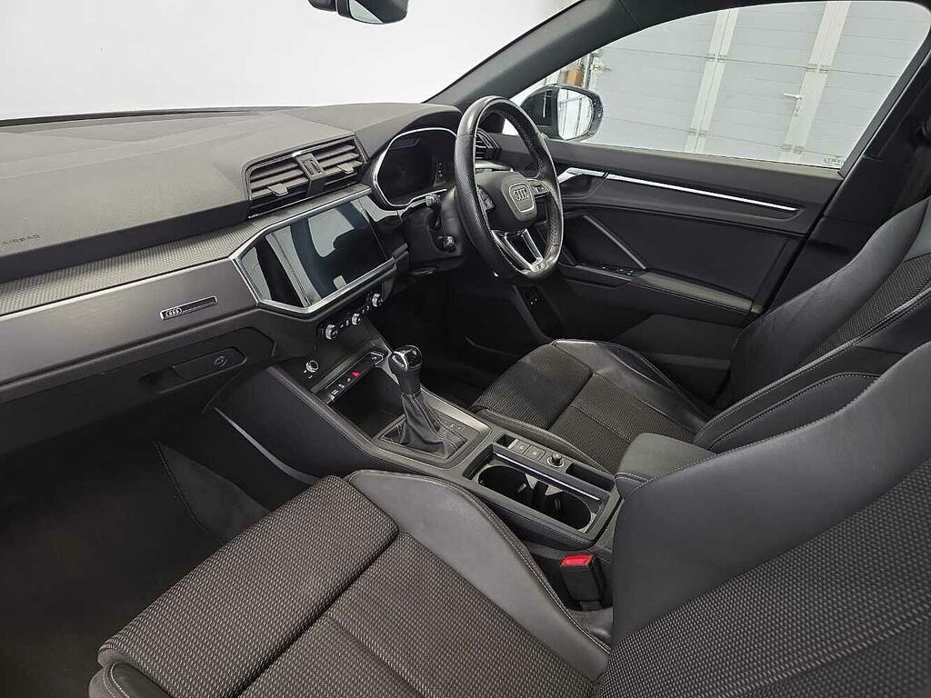 Audi Q3 S Line 45 Tfsi E 245 Ps S Tronic Black #2
