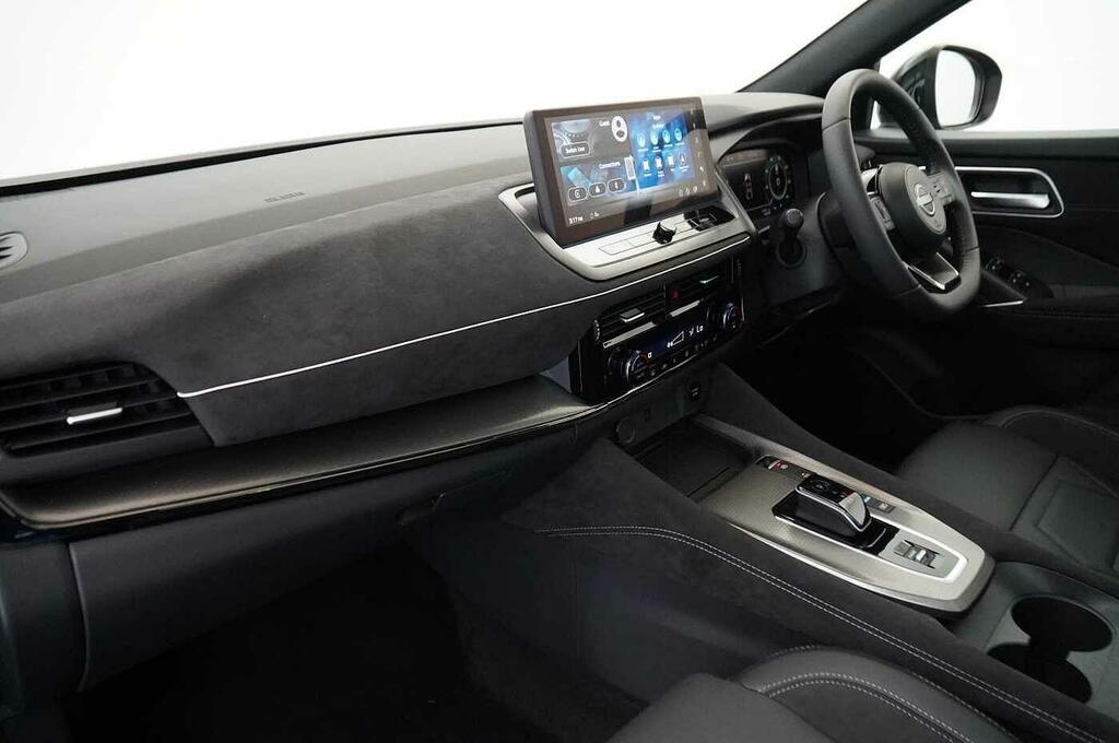 Nissan Qashqai 1.5 H E-power N-connecta Euro 6 Ss Black #2