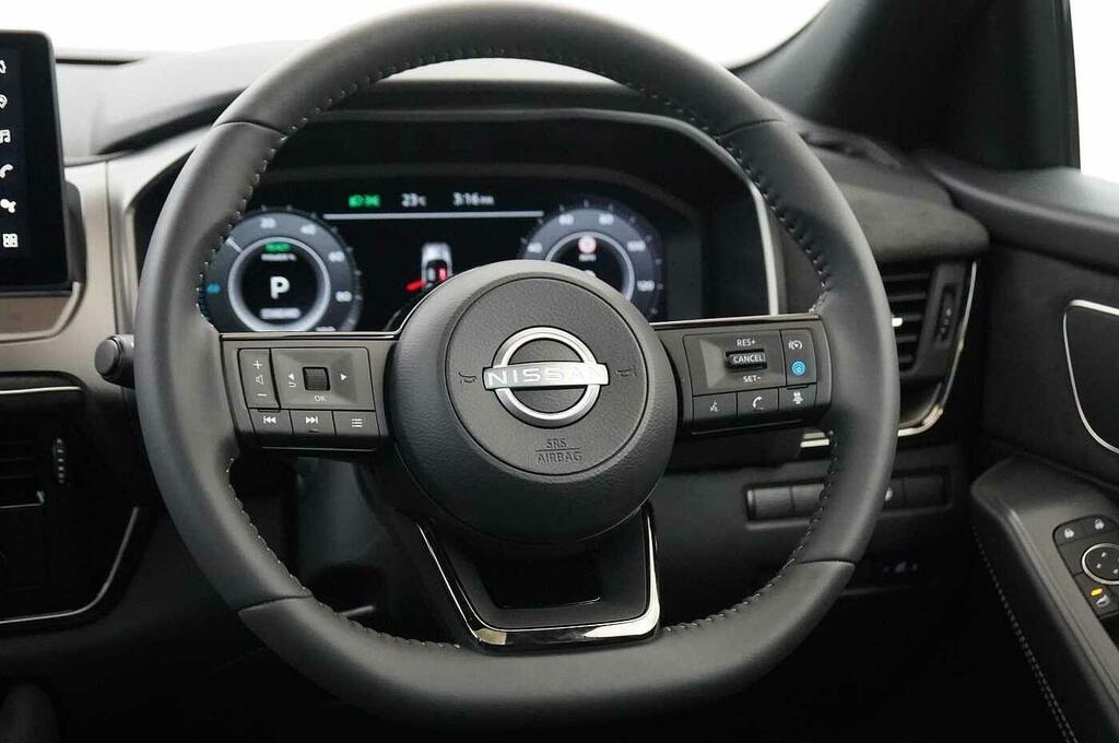 Nissan Qashqai 1.5 H E-power N-connecta Euro 6 Ss Black #29
