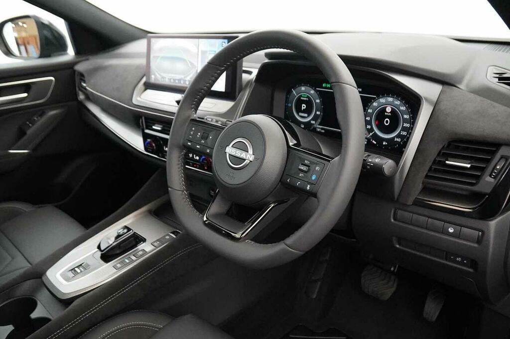 Nissan Qashqai 1.5 H E-power N-connecta Euro 6 Ss Black #19