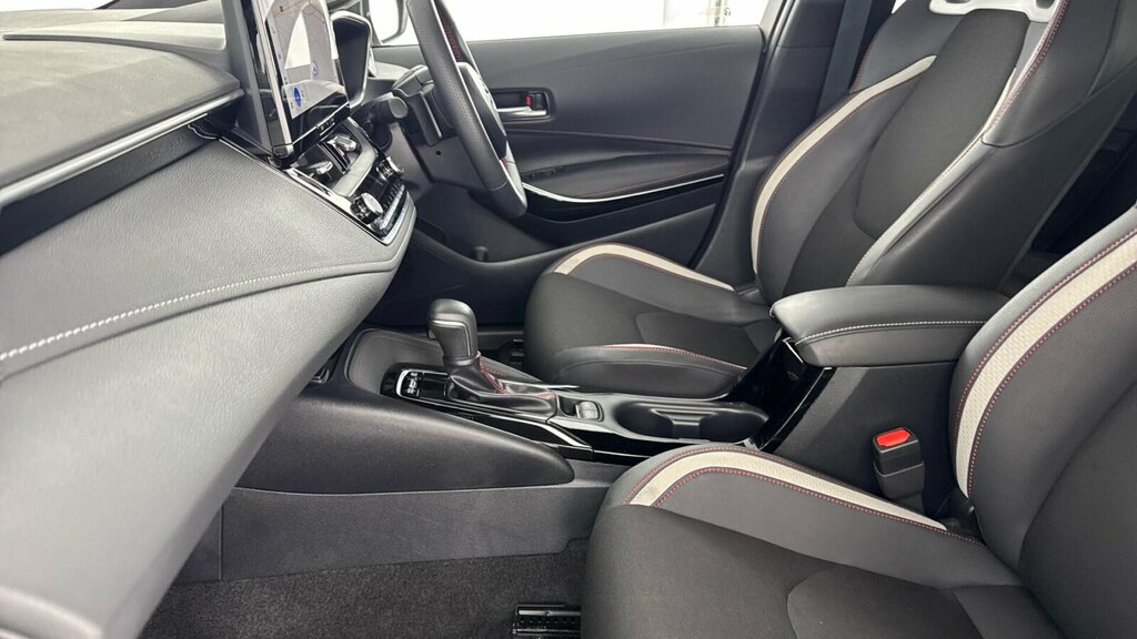 Toyota Corolla 2.0 Vvt-h Gr Sport Hatchback Hybrid Cvt Black #5