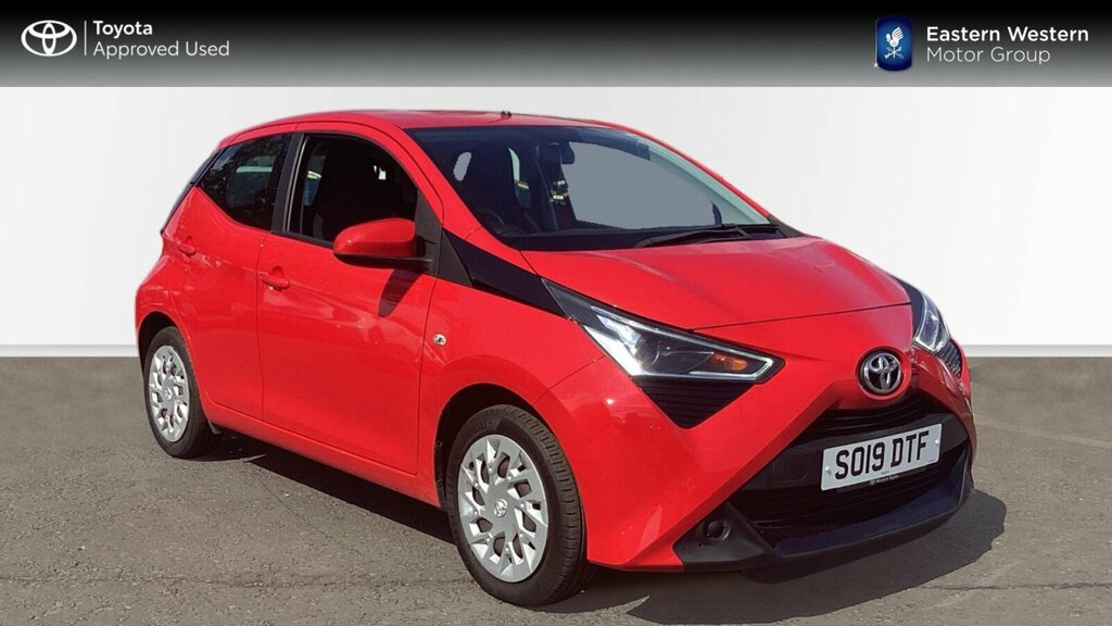 Toyota Aygo 1.0 Vvt-i X-play Euro 6 Red