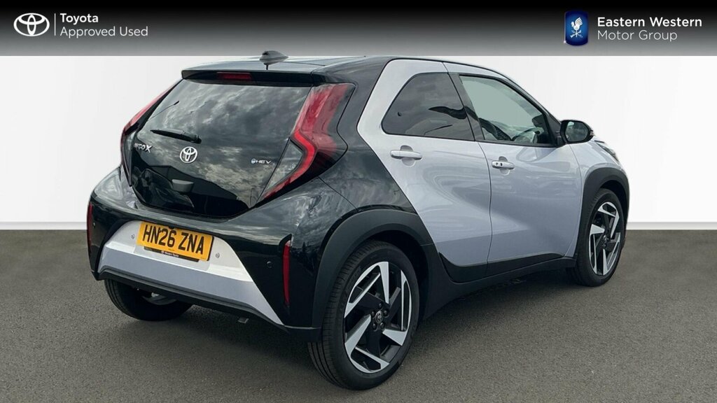 Toyota Aygo X 1.5H 49Kwh Design Cvt Euro 6 Ss HN26ZNA Silver #2