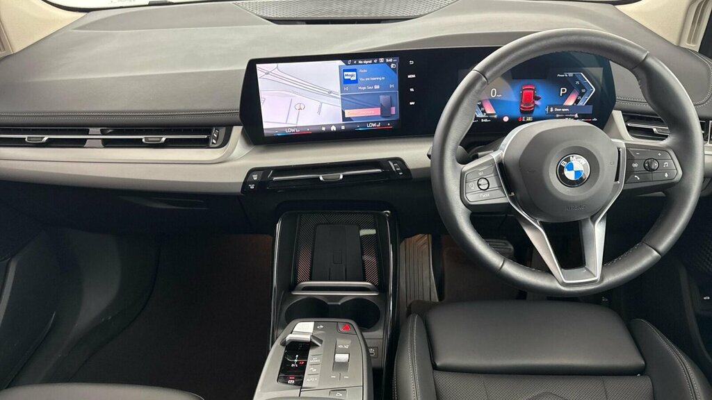 BMW 2 Series 1.5 220I Mht Sport Mpv Hybrid Dct Euro Red #4
