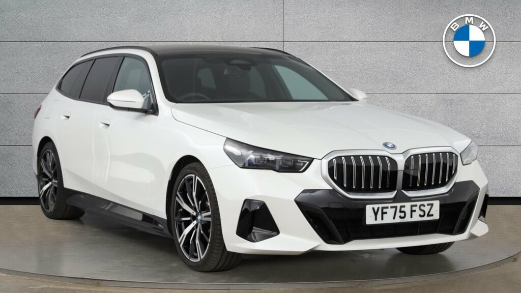 BMW 5 Series 2.0 530E 22.1Kwh M Sport Touring Plug-i White