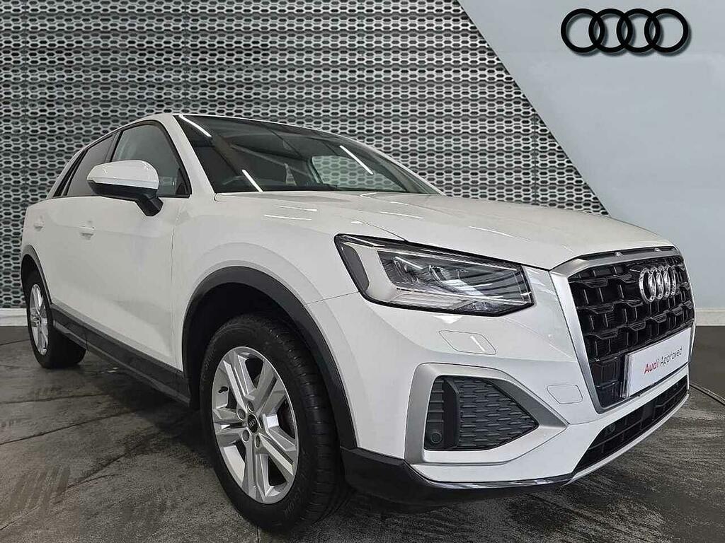 Audi Q2 Sport 30 Tfsi 110 Ps 6-Speed White