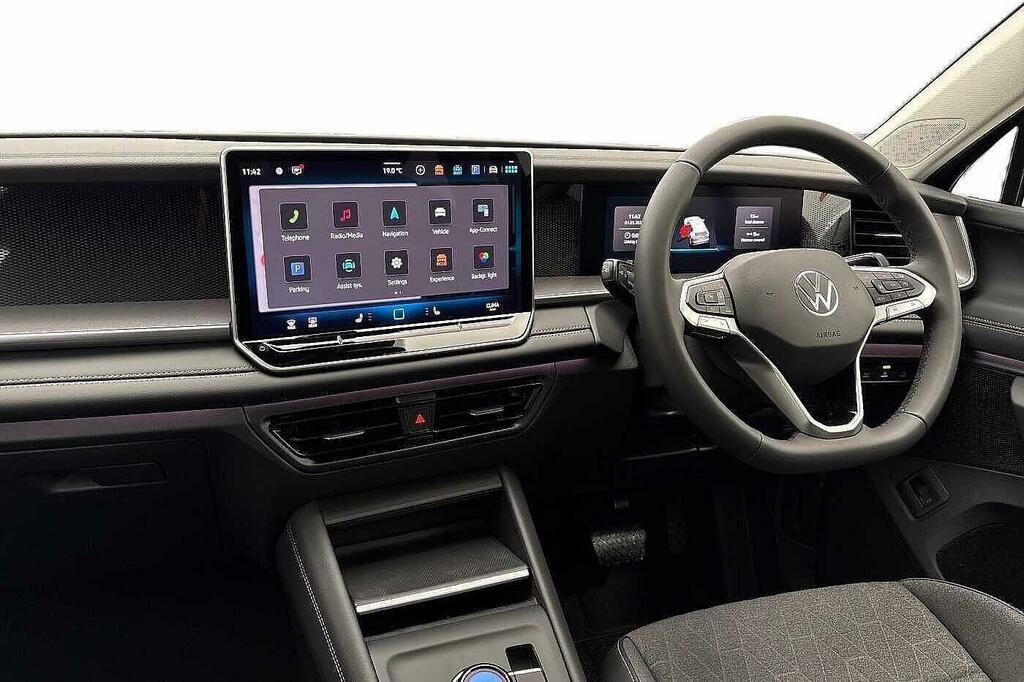 Volkswagen Tayron 1.5 Etsi Match Dsg7 7 Seat Area View Blue #2