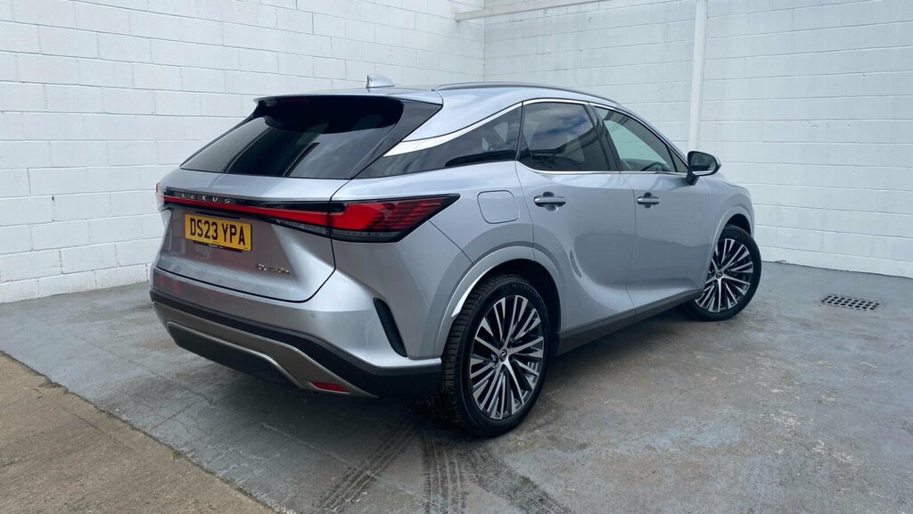 Lexus RX 500H 2.4 Direct4 F-sport Takumi White #26