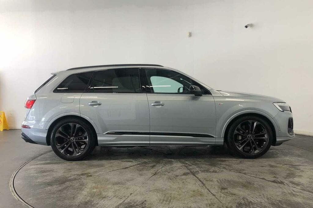 Audi Q7 Suv Black Edition Tdi Quattro 231 Ps Tiptronic Silver #4