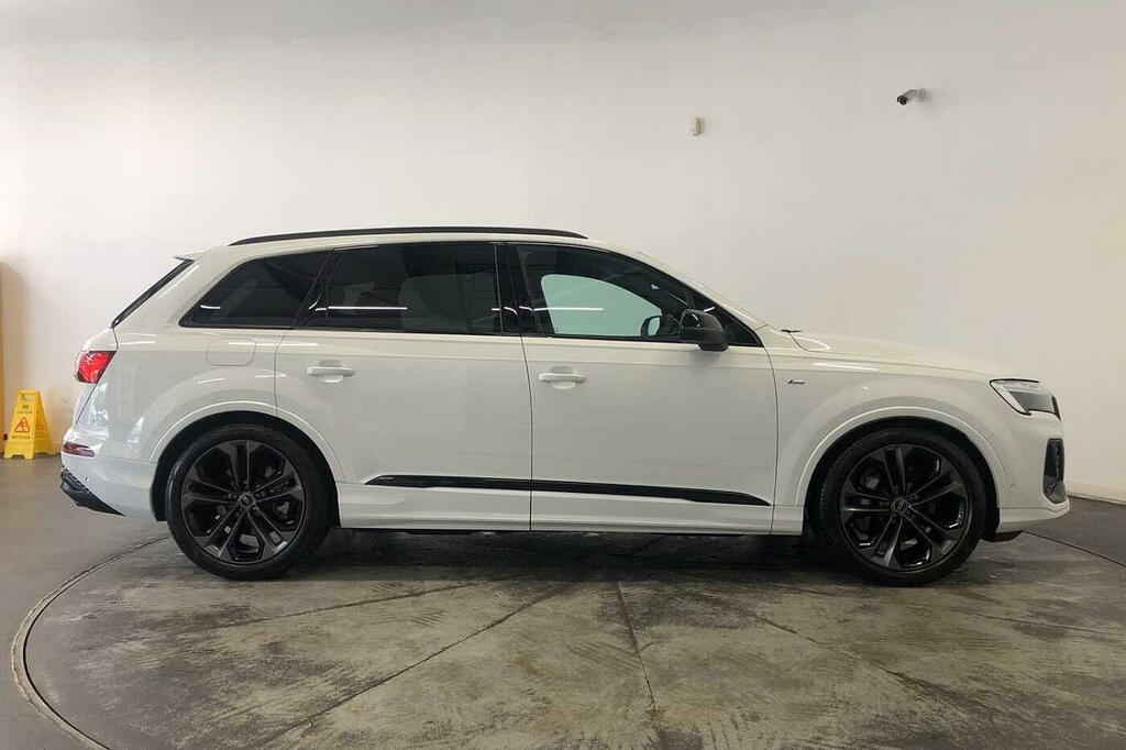 Audi Q7 Suv Black Edition Tdi Quattro 286 Ps Tiptronic White #4