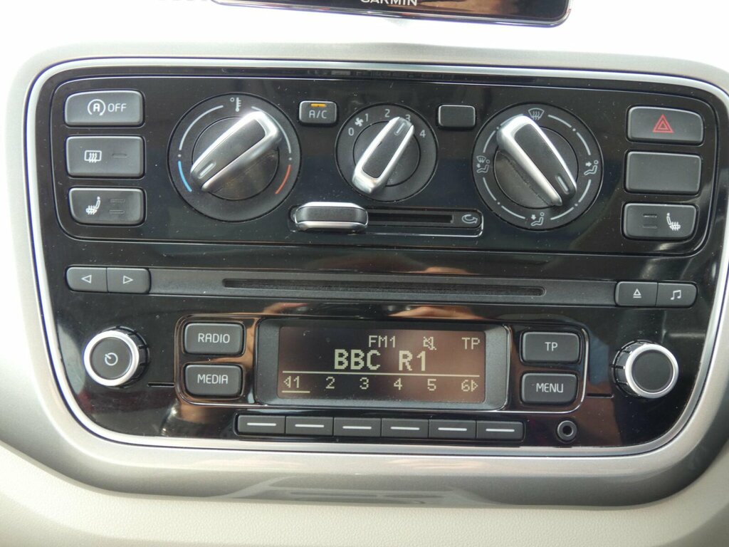 Volkswagen Up Ulez Freehistorysatnavphone20 Road Tax  #17