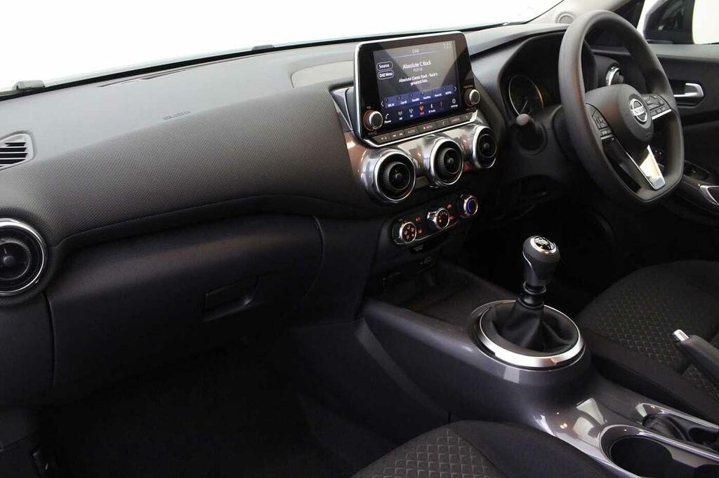 Nissan Juke 1.0 Dig-t 114 Acenta With Rear View Camera Apple FN72SFJ Grey #2