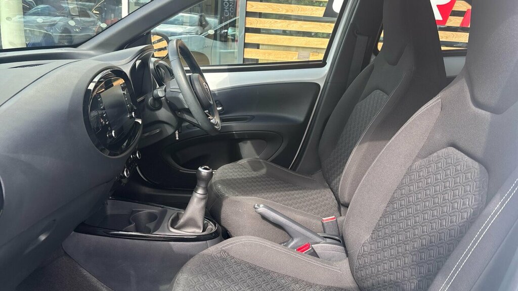 Toyota Aygo X 1.0 Vvt-i Pure Euro 6 Ss White #21