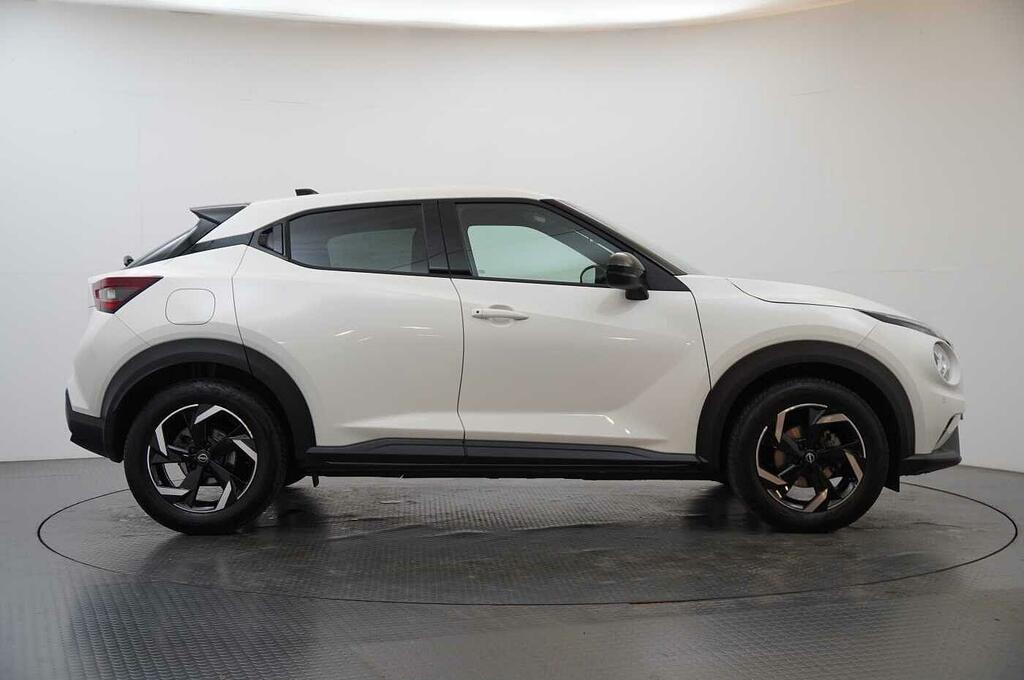Nissan Juke 1.0 Dig-t 114 N-connecta With Sat Nav And Rear Vie DW23GGZ White #6