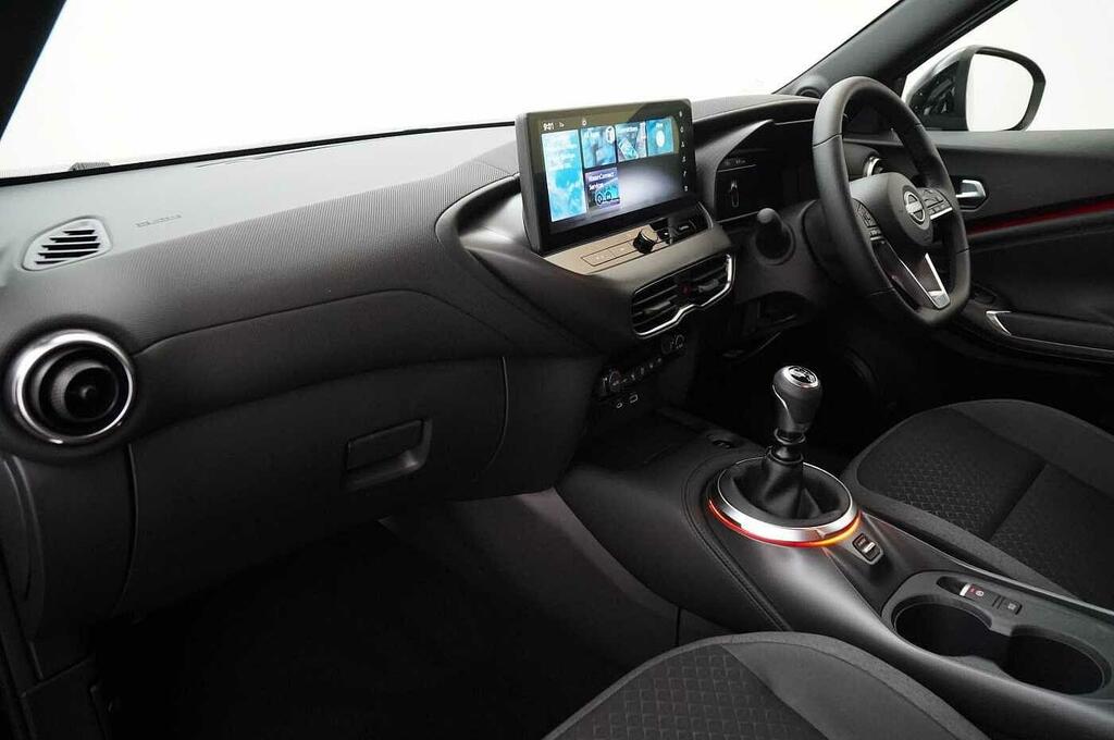 Nissan Juke 1.0 Dig-t 114 N-connecta With Sat Nav And Rear Vie Grey #2